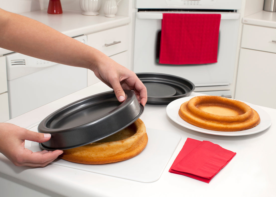 Fill and flip baking tray