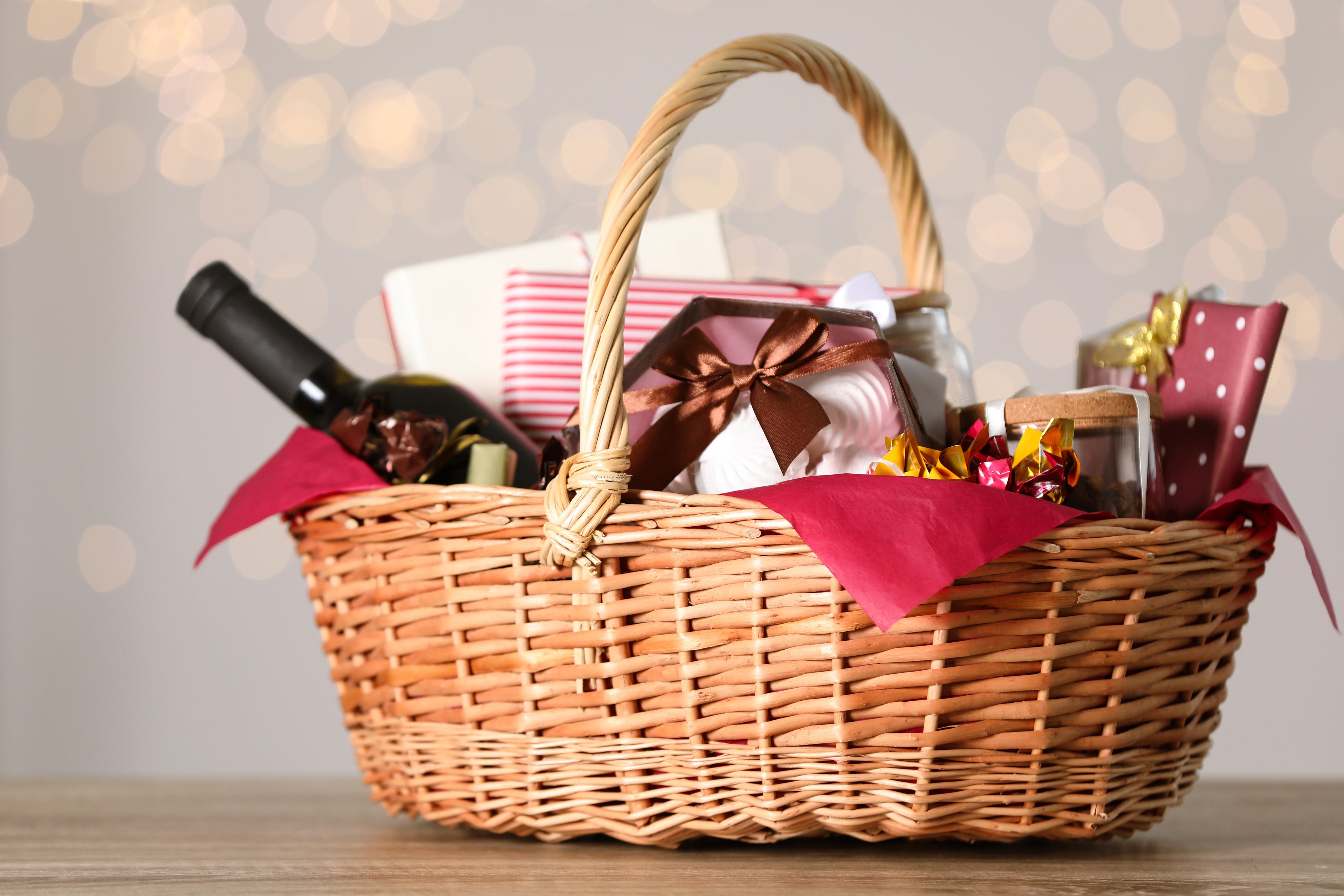 Themes \u0026 Tips for How to Make a Gift Basket | Hersheyland, image size:5760x3840