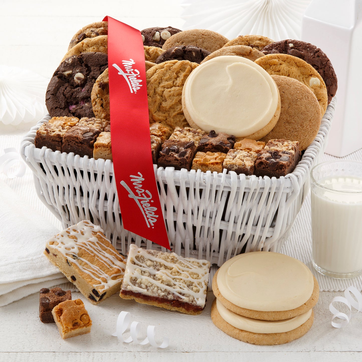 Cookie Combo White Basket