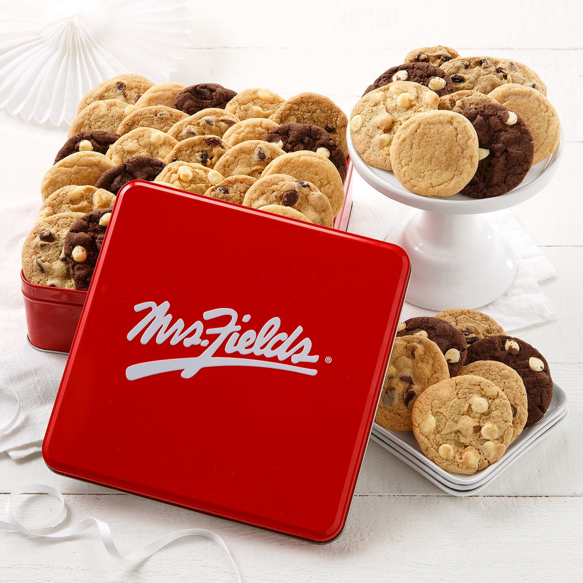 Signature Nibblers® Bite-Sized Cookies Tin - 36 Count