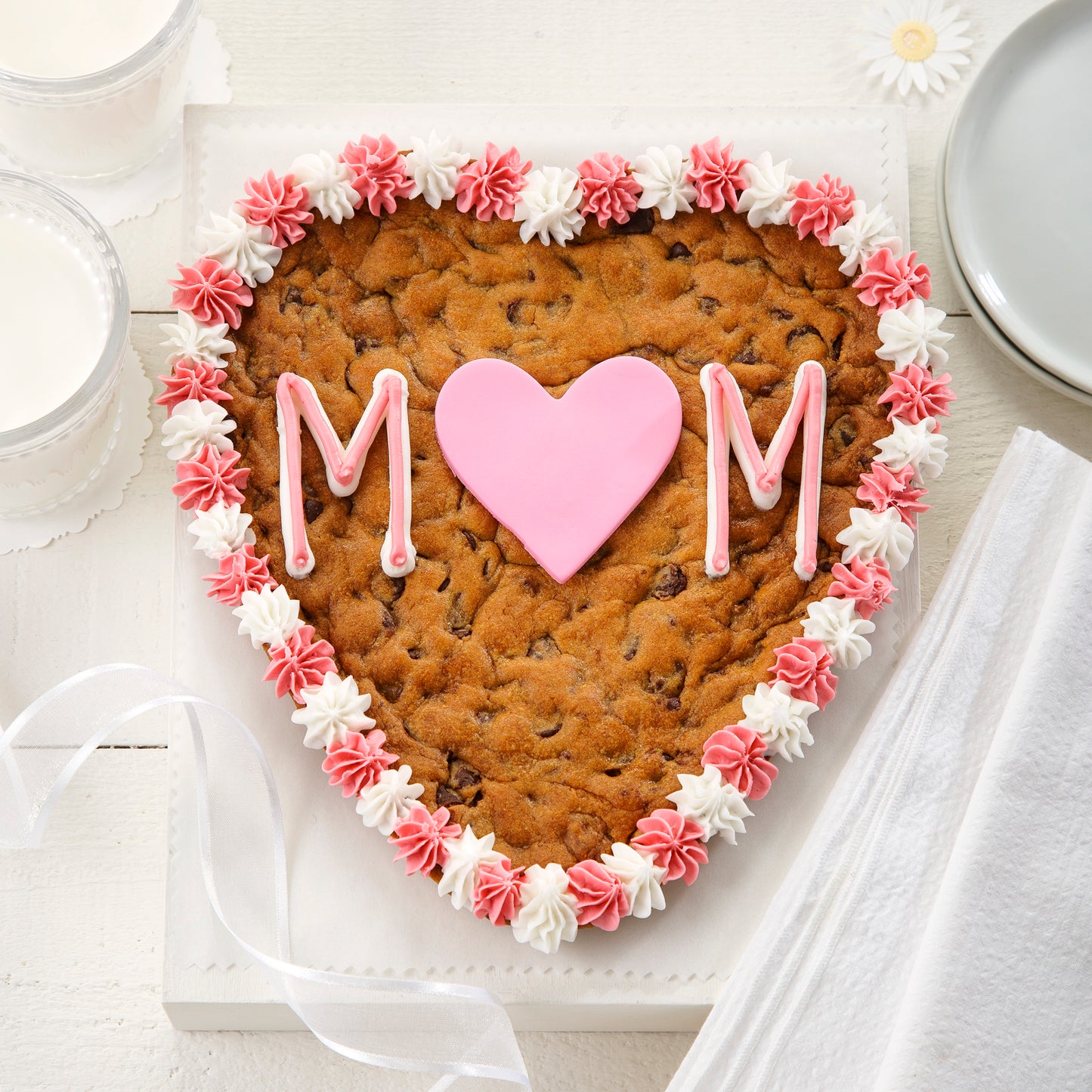 Sweetheart Mom Cookie Cake